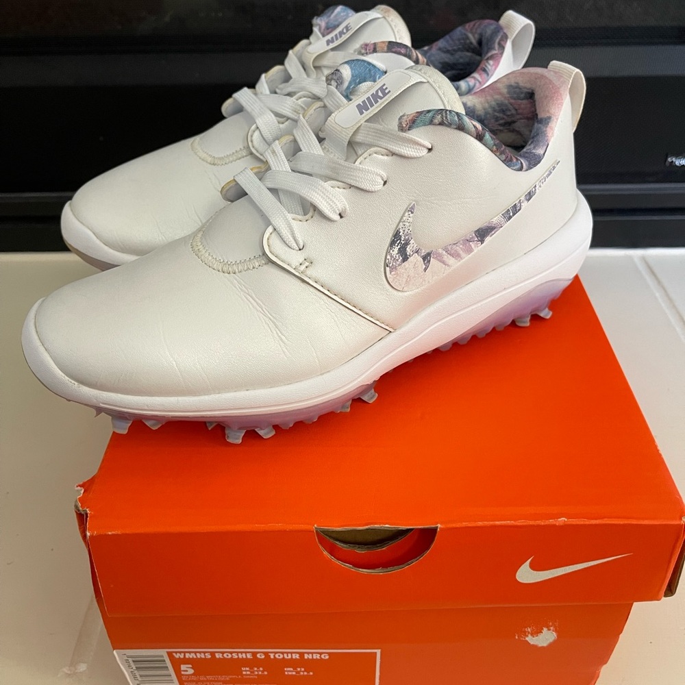 Women / Youth Nike Roshe G Tour Golf Shoes